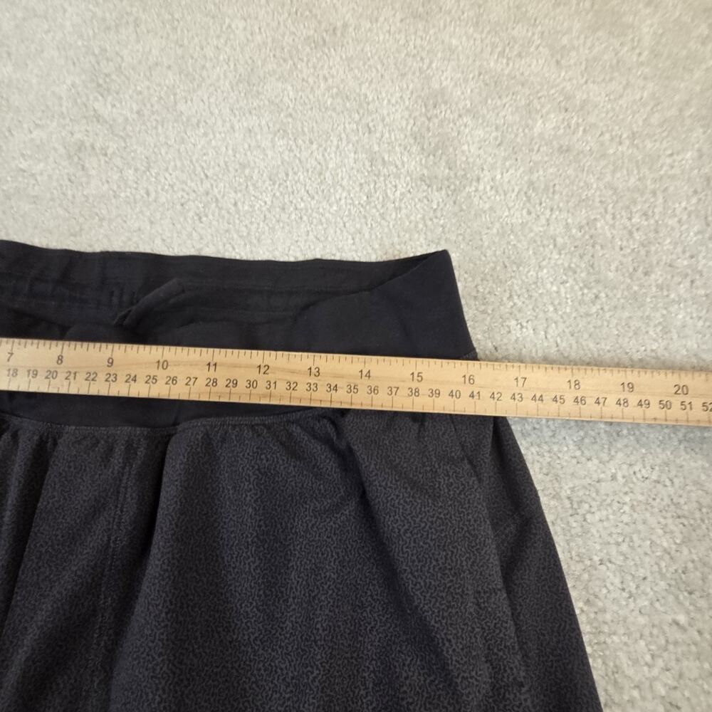Lululemon Men's Pacebreaker Shorts Size L Black Gray Print 9 Inch Inseam - Picture 5 of 8